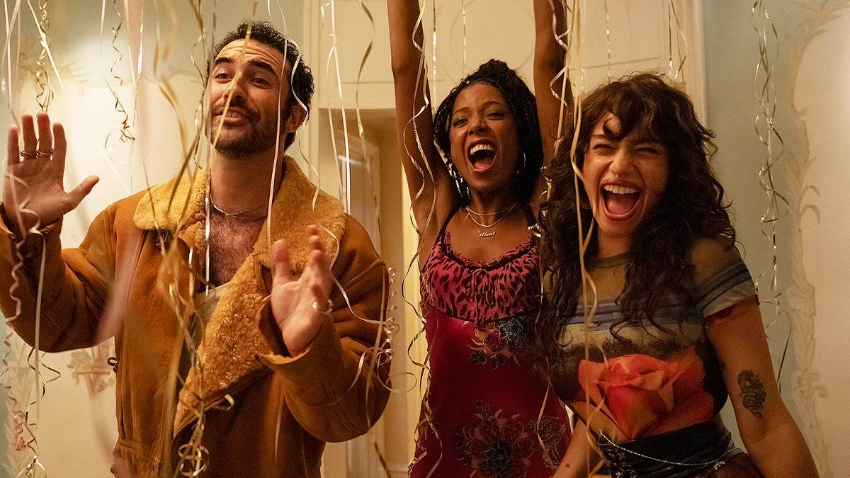 You Need To Watch This 83% RT HBO Comedy Fast Becoming One of the Most Talked About Shows Online