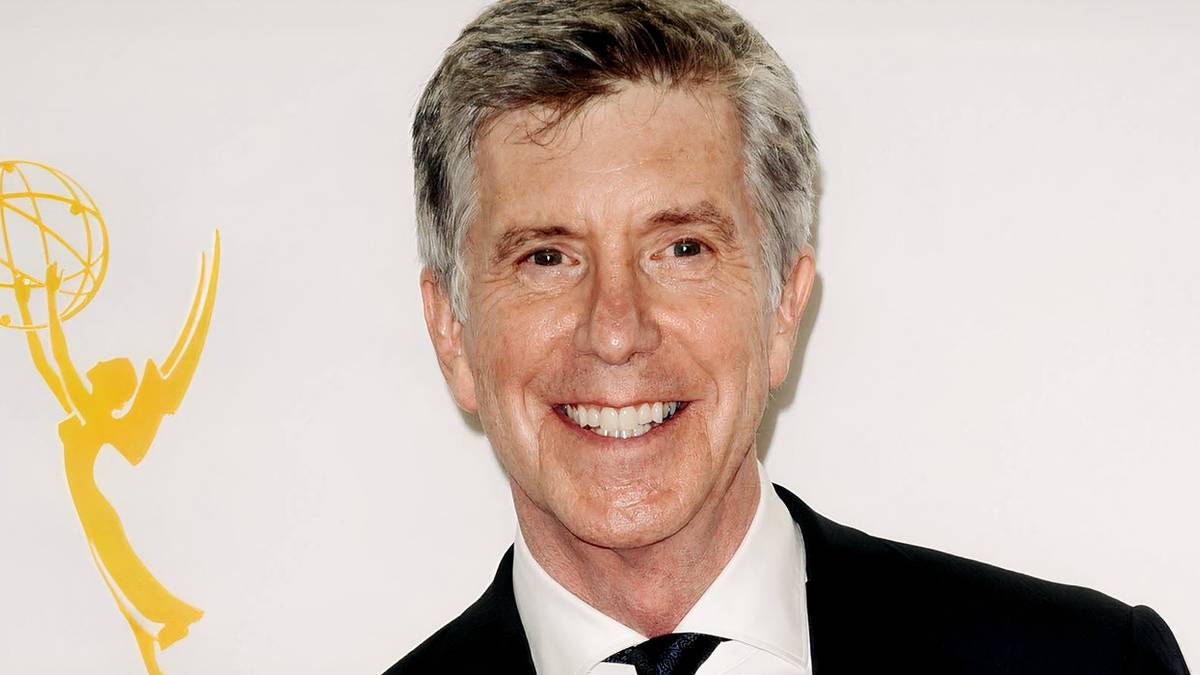 Tom Bergeron’s Return to the Ballroom Is Exactly What ‘Dancing With the Stars’ Needed
